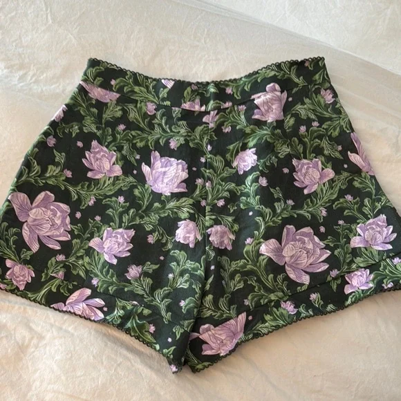 Agua by Agua Bandita Linen Shorts - Picture 5 of 6